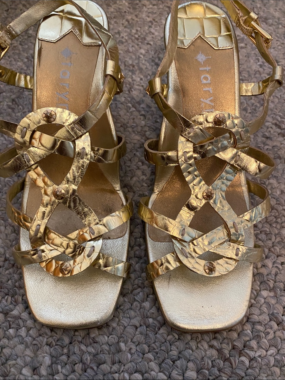 In great condition Taryn Gold Strappy evening shoes size 9